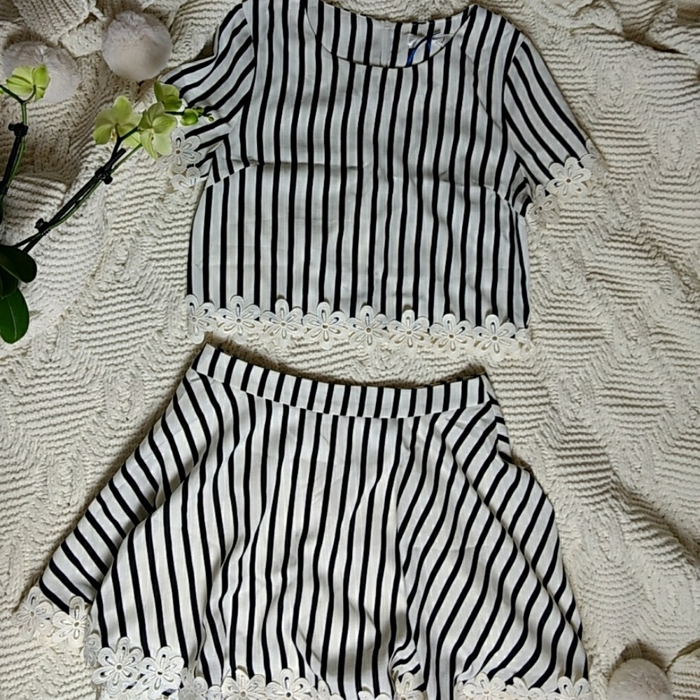 Two piece set